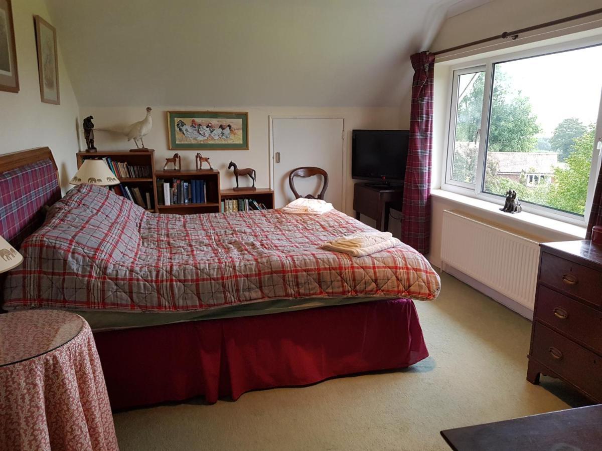 House On The Hill Bed and Breakfast Little Massingham Buitenkant foto